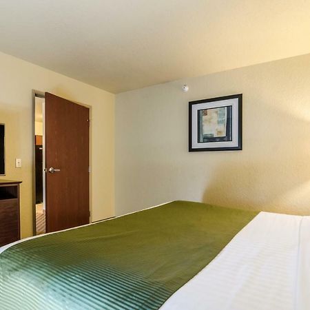 Cobblestone Inn And Suites - Eaton Εξωτερικό φωτογραφία