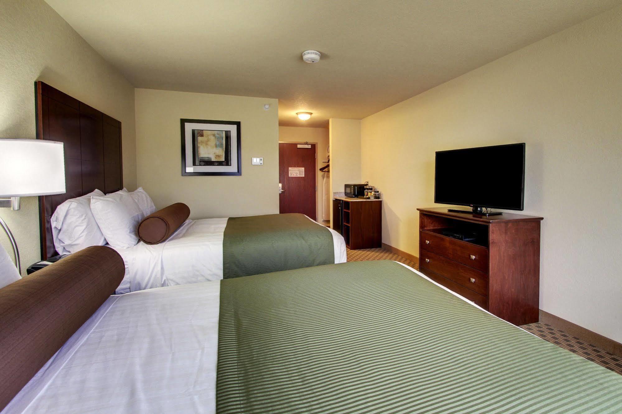 Cobblestone Inn And Suites - Eaton Εξωτερικό φωτογραφία