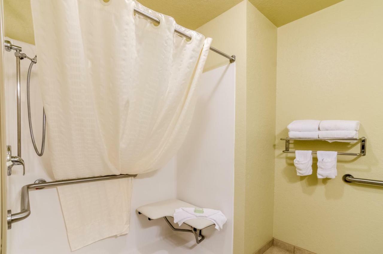 Cobblestone Inn And Suites - Eaton Εξωτερικό φωτογραφία
