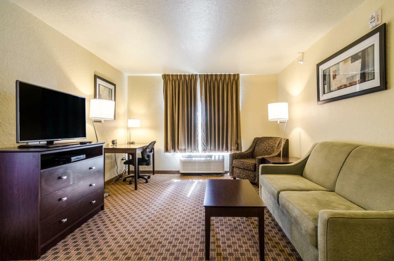 Cobblestone Inn And Suites - Eaton Εξωτερικό φωτογραφία