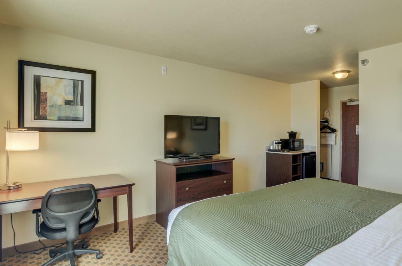 Cobblestone Inn And Suites - Eaton Εξωτερικό φωτογραφία